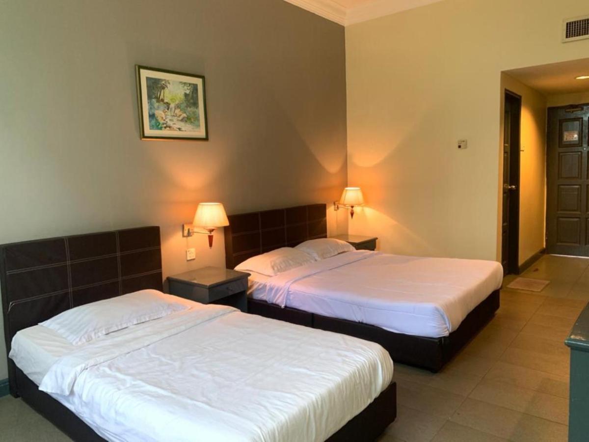 Super Oyo Capital O 90146 Alh Continental Resort Karak ภายนอก รูปภาพ
