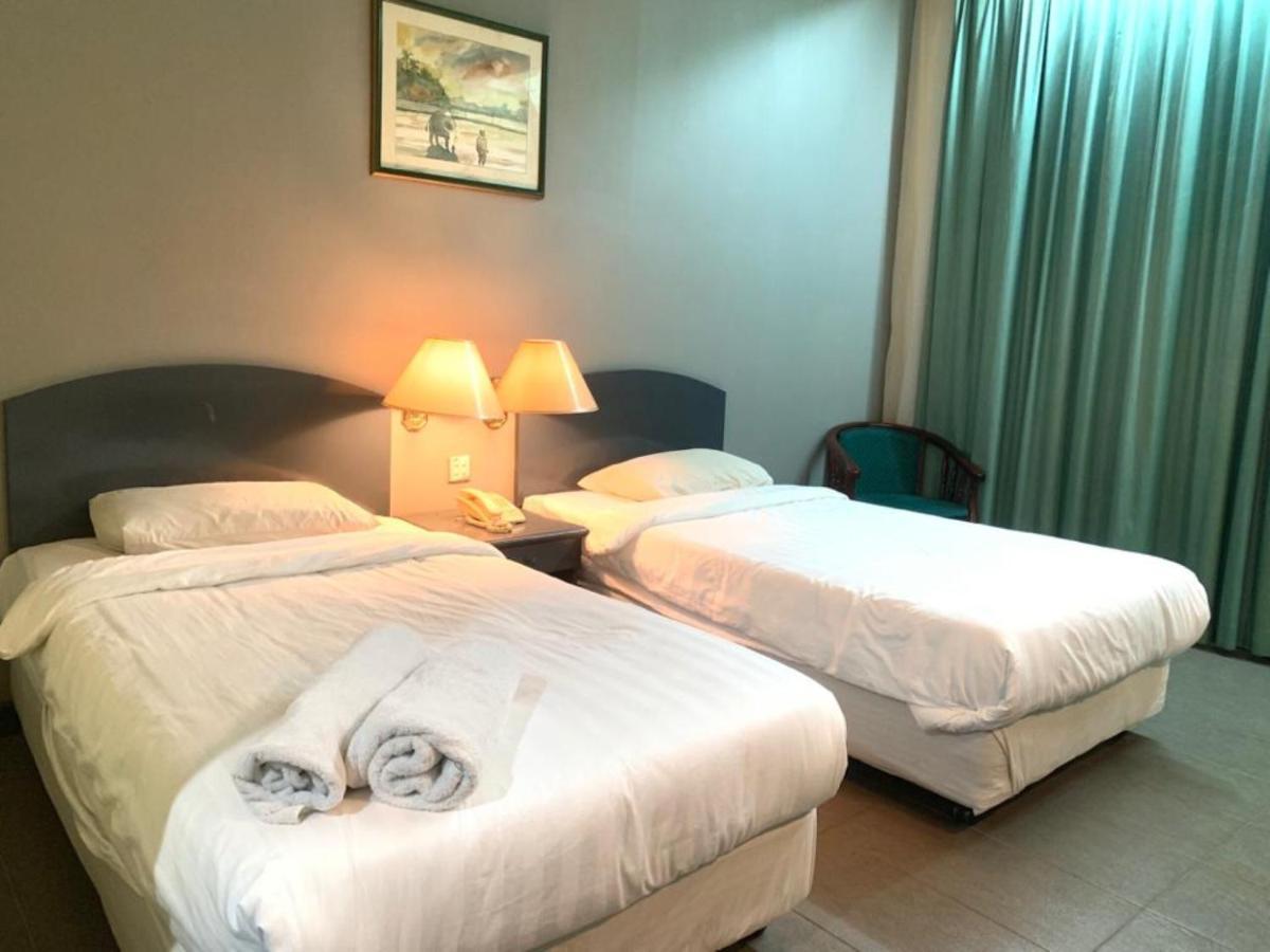Super Oyo Capital O 90146 Alh Continental Resort Karak ภายนอก รูปภาพ
