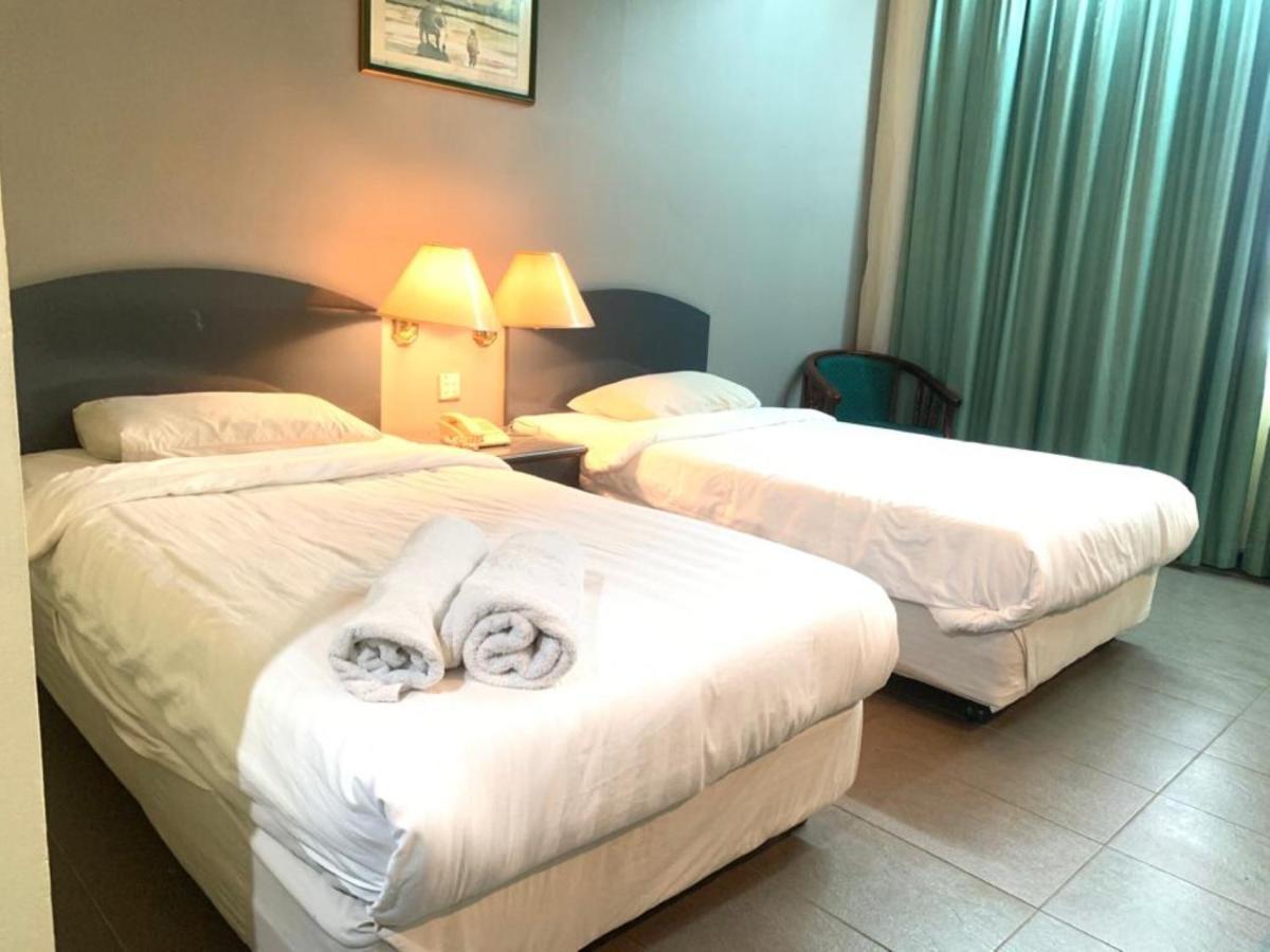 Super Oyo Capital O 90146 Alh Continental Resort Karak ภายนอก รูปภาพ