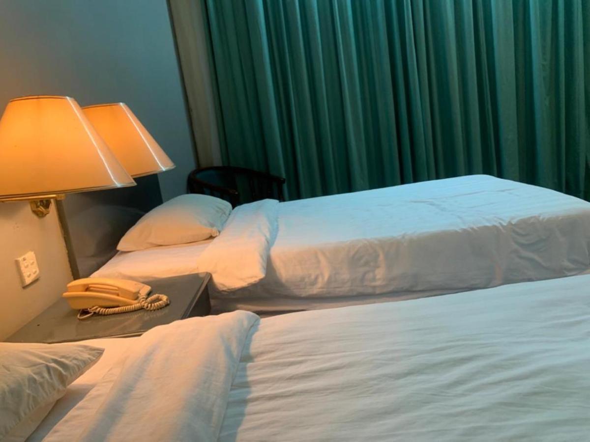 Super Oyo Capital O 90146 Alh Continental Resort Karak ภายนอก รูปภาพ